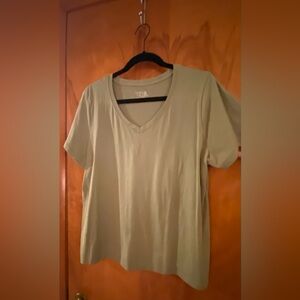 Time and Tru Green Short Sleeve T-Shirt